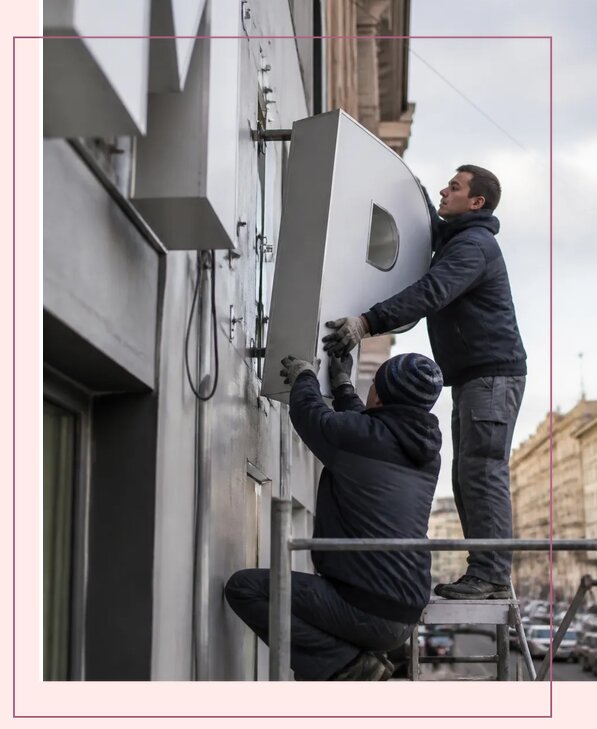 Изготовление и монтаж больших объемных букв в Белгороде